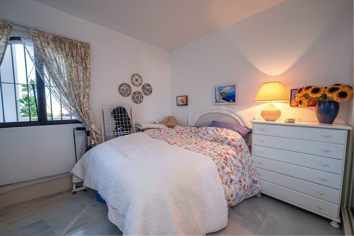 3 Bed Middle Floor Apartment in Riviera del Sol