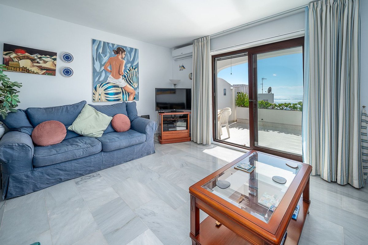 3 Bed Middle Floor Apartment in Riviera del Sol
