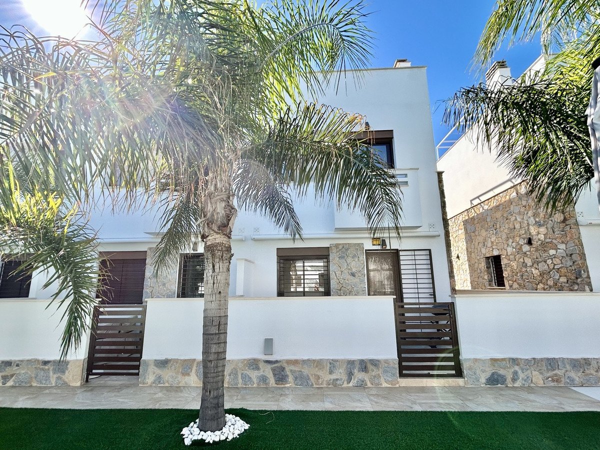 3 Bed Townhouse in Torre de la Horadada