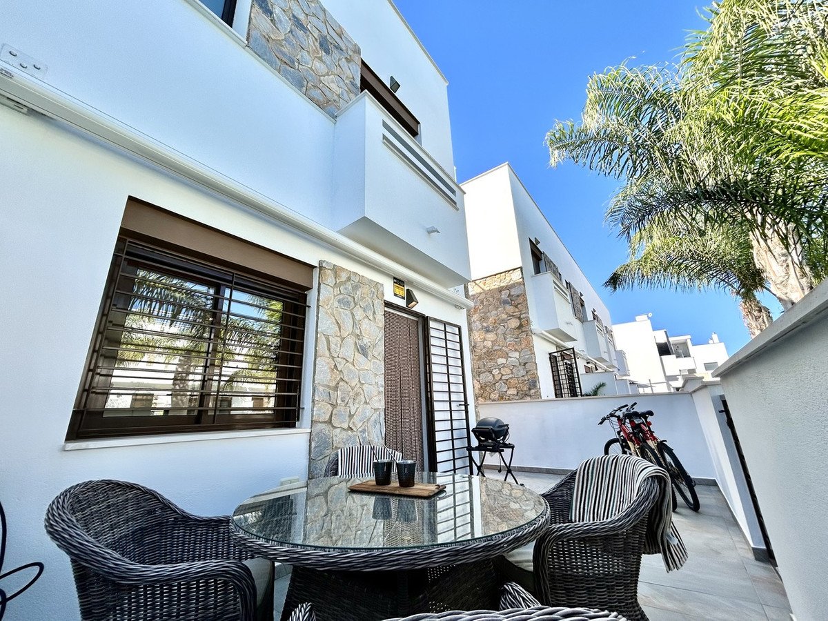3 Bed Townhouse in Torre de la Horadada