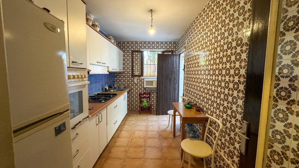 4 Bed Detached Villa in Punta Prima