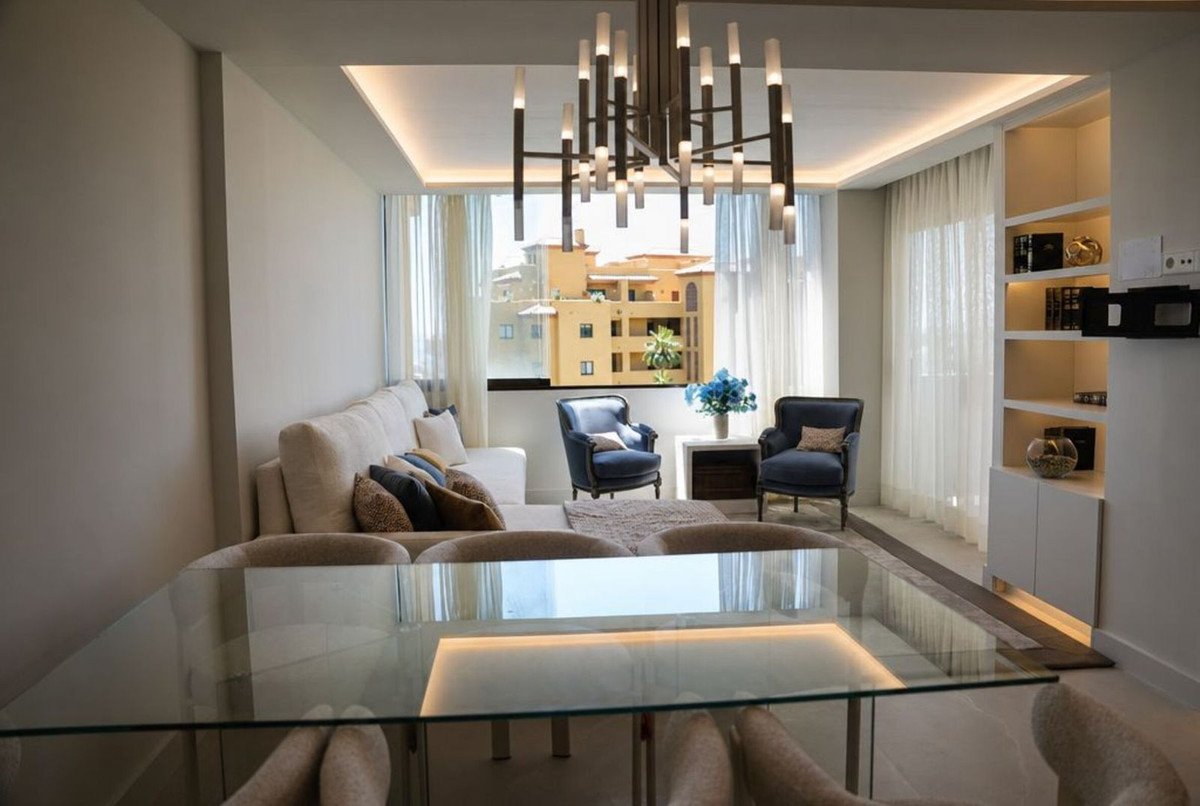 3 Bed Middle Floor Apartment in New Golden Mile