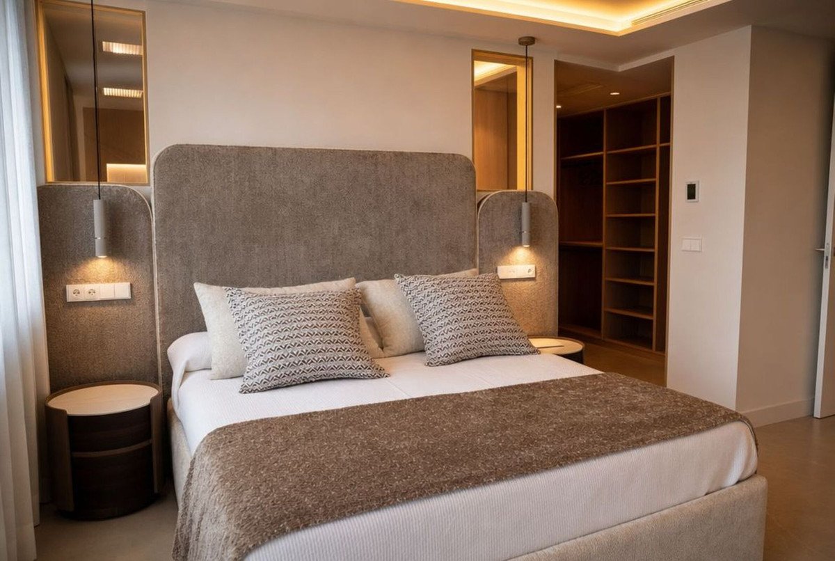 3 Bed Middle Floor Apartment in New Golden Mile