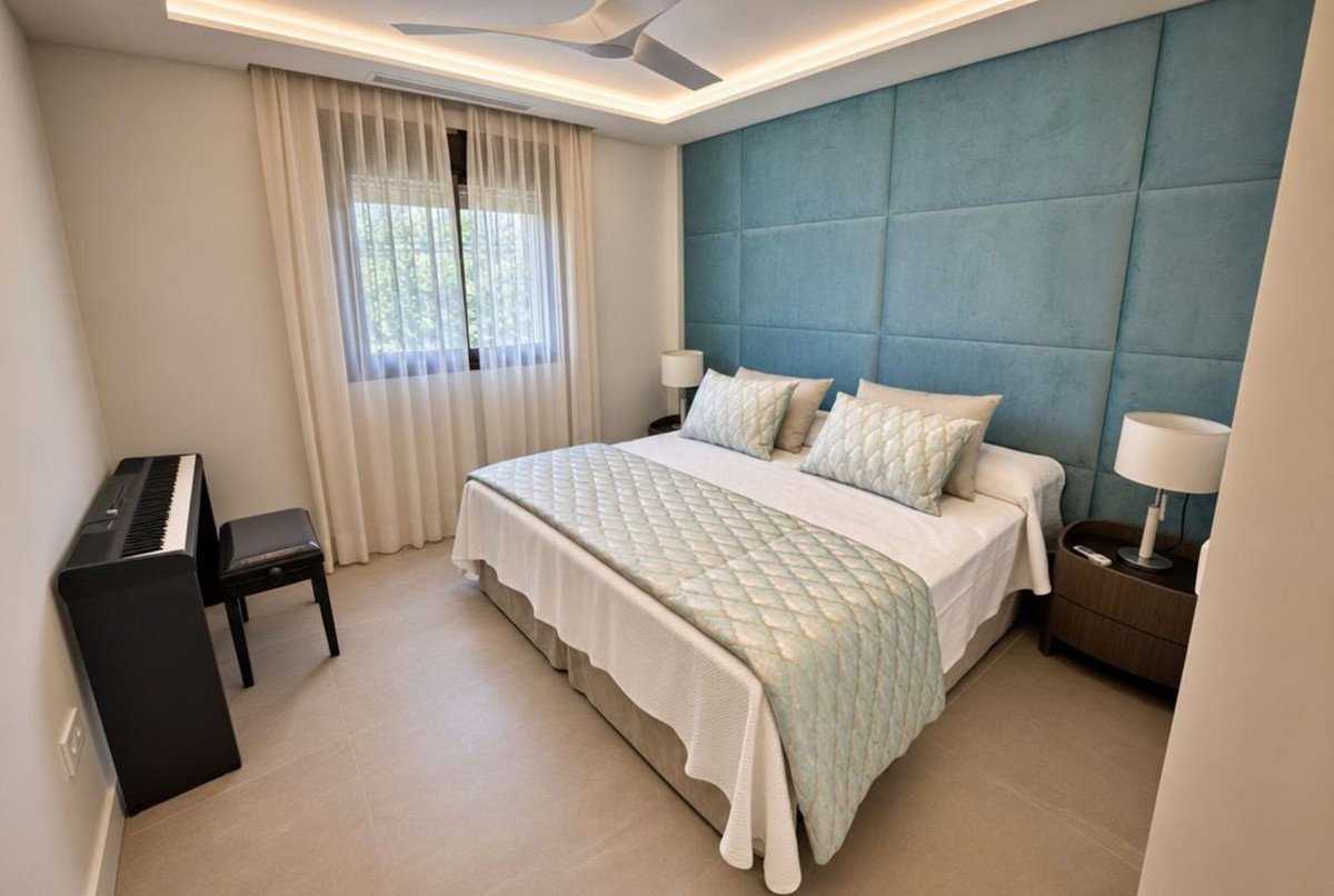 3 Bed Middle Floor Apartment in New Golden Mile