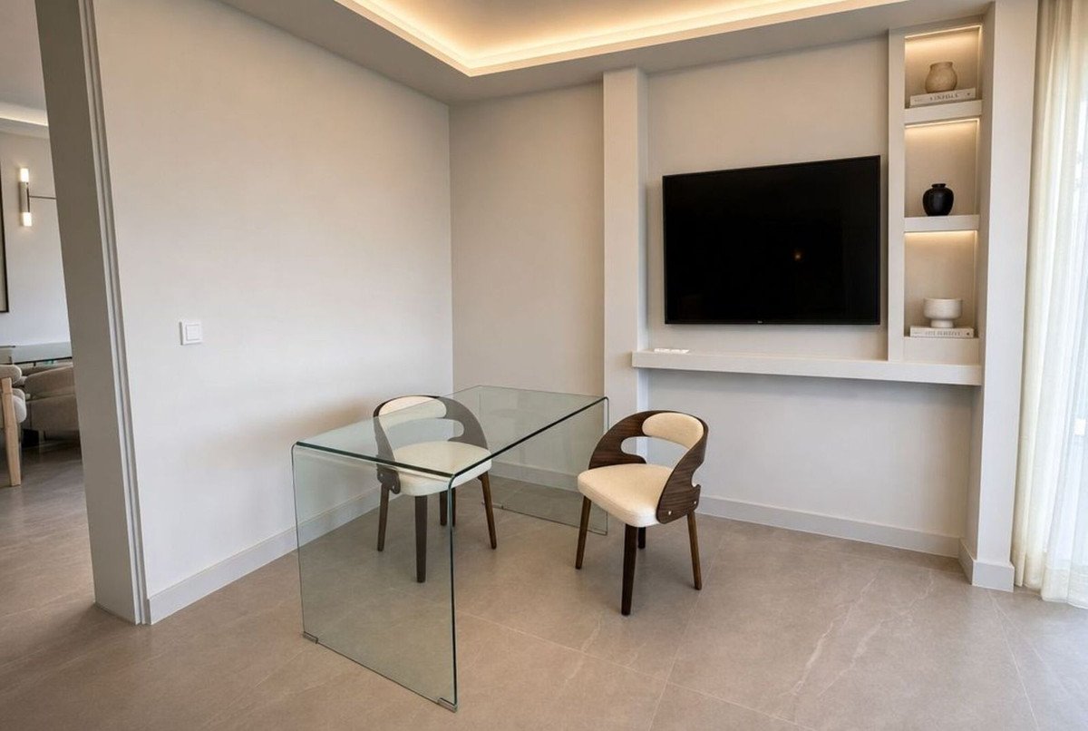 3 Bed Middle Floor Apartment in New Golden Mile