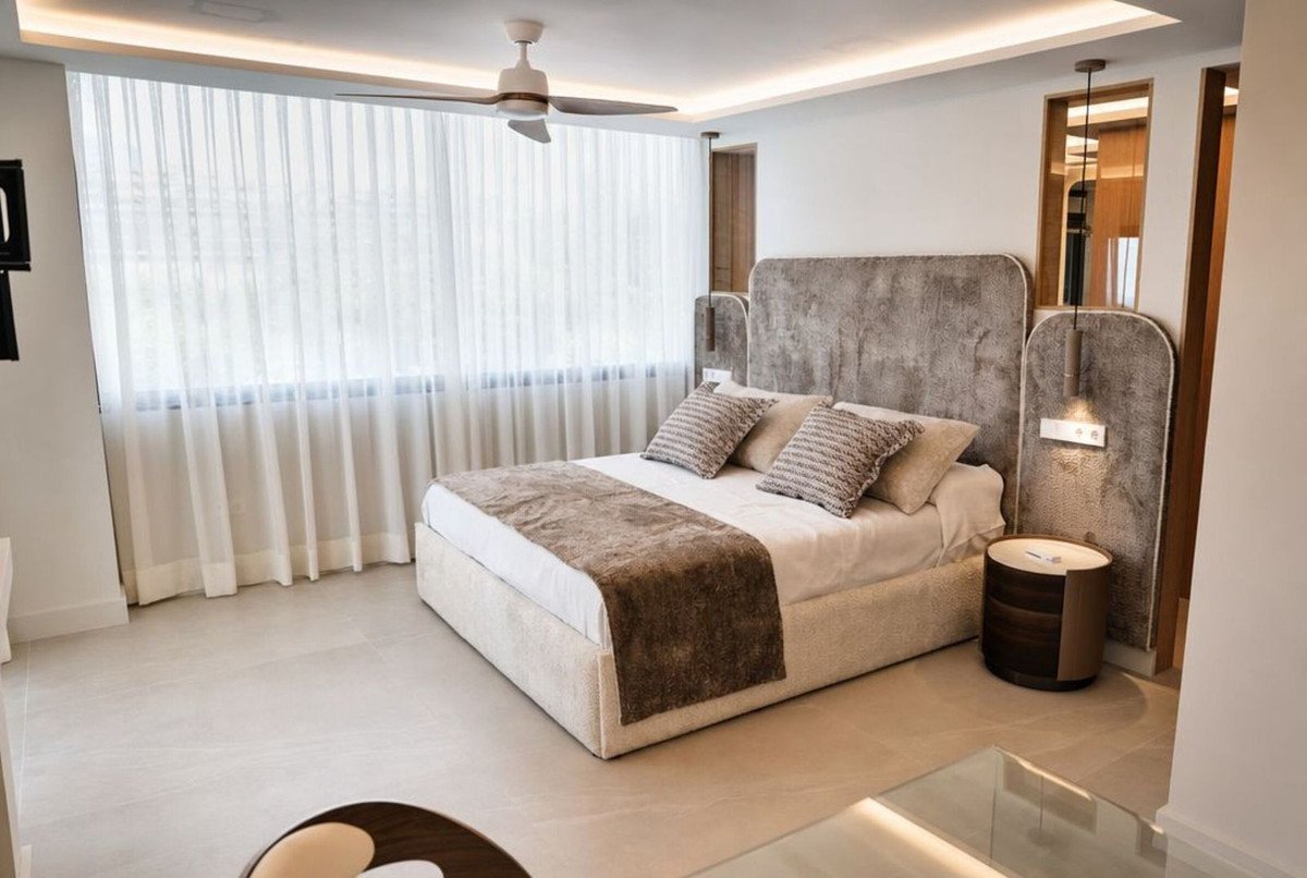 3 Bed Middle Floor Apartment in New Golden Mile