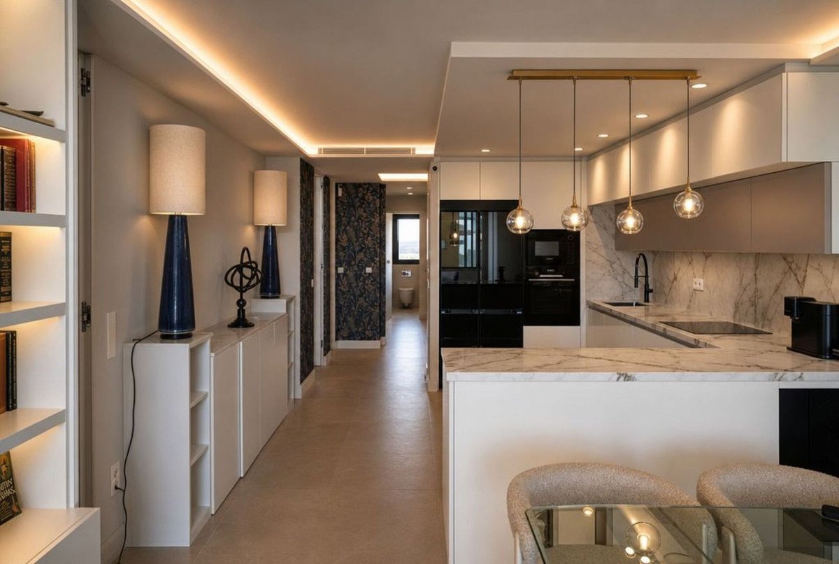 3 Bed Middle Floor Apartment in New Golden Mile