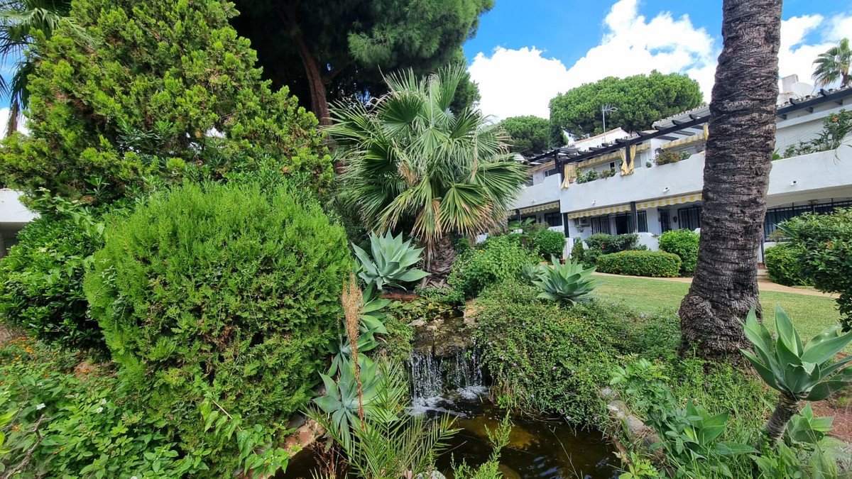 2 Bed Penthouse in The Golden Mile