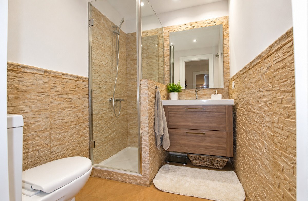 2 Bed Penthouse in The Golden Mile