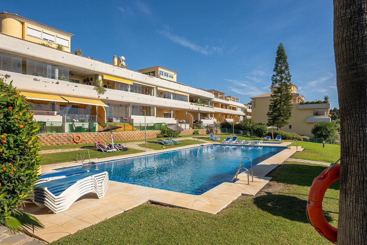 2 Bed Penthouse in Cabopino