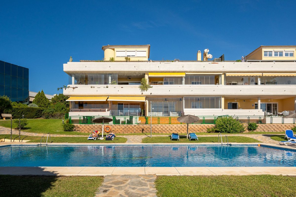 2 Bed Penthouse in Cabopino