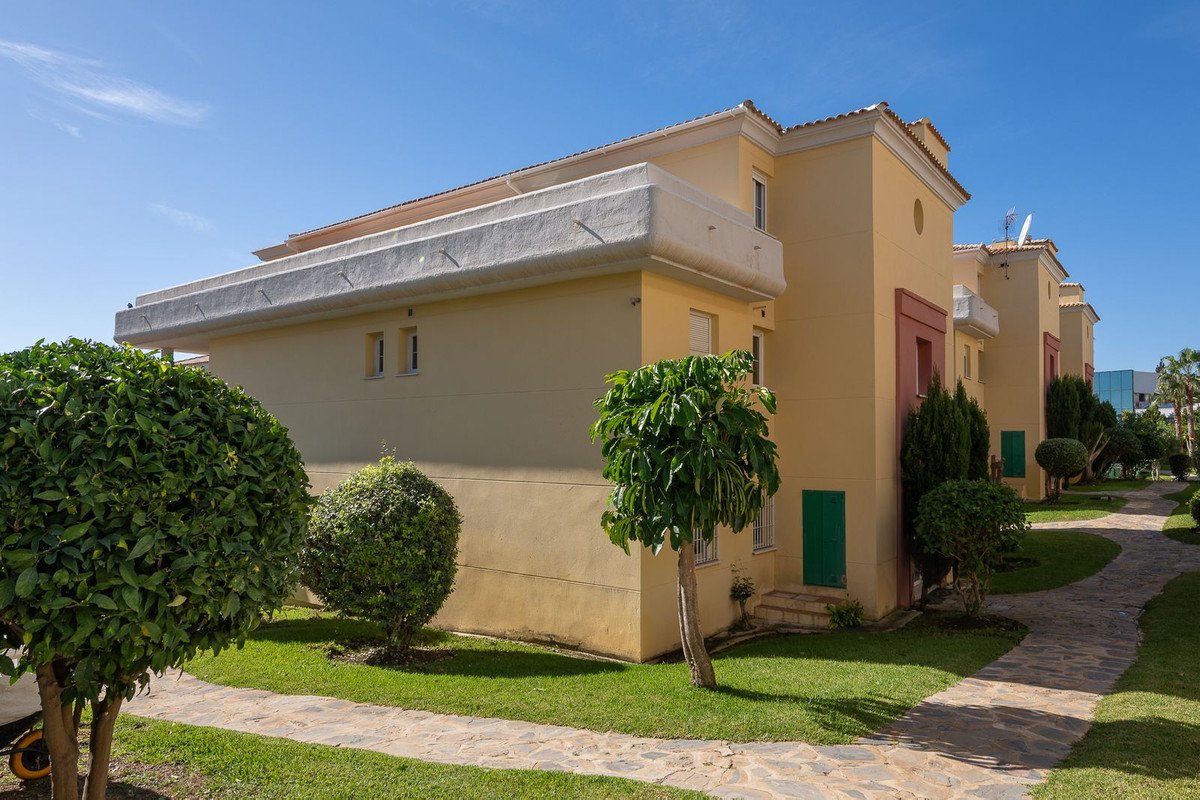 2 Bed Penthouse in Cabopino