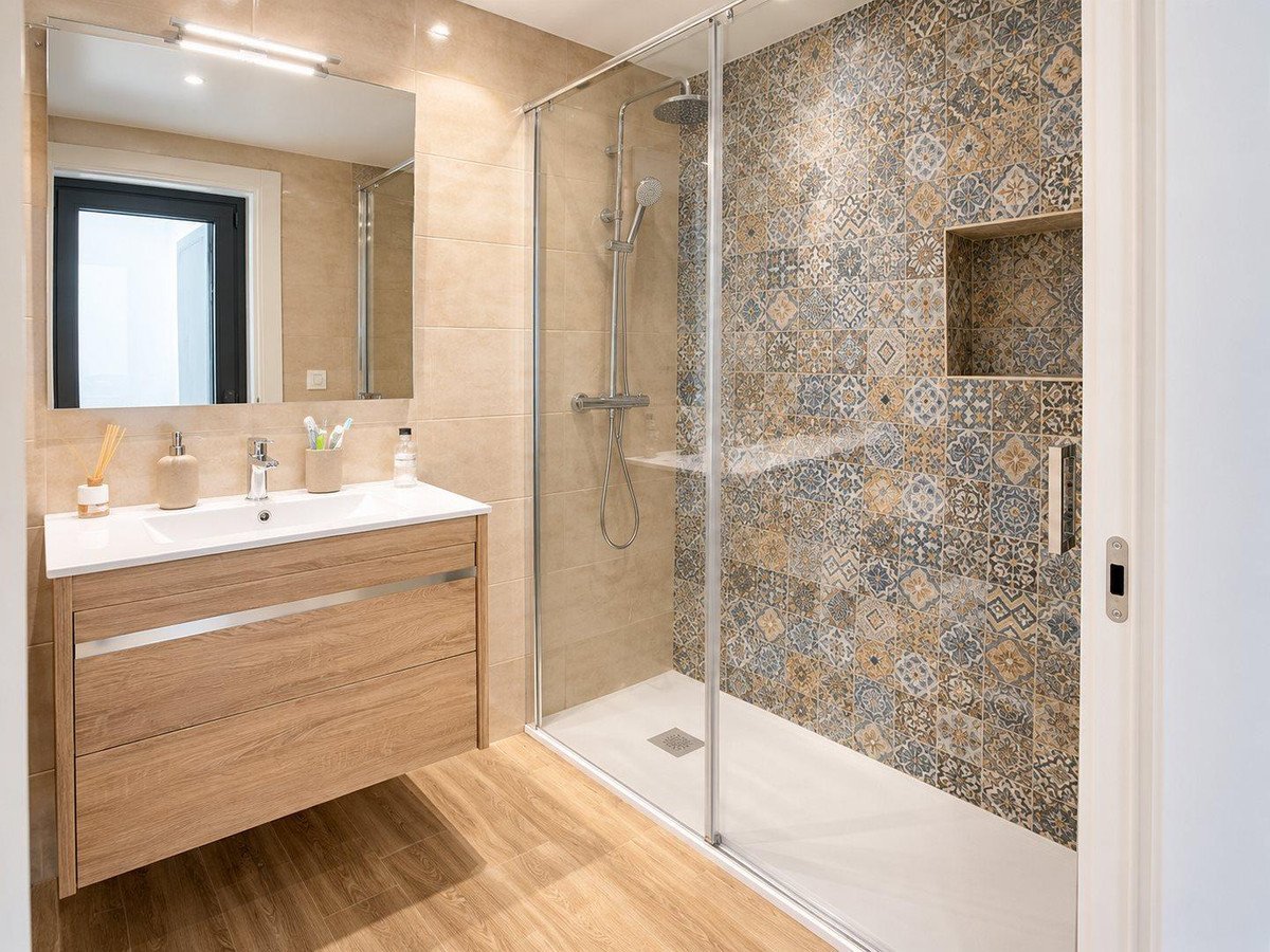 10 Bed Commercial in La Murada