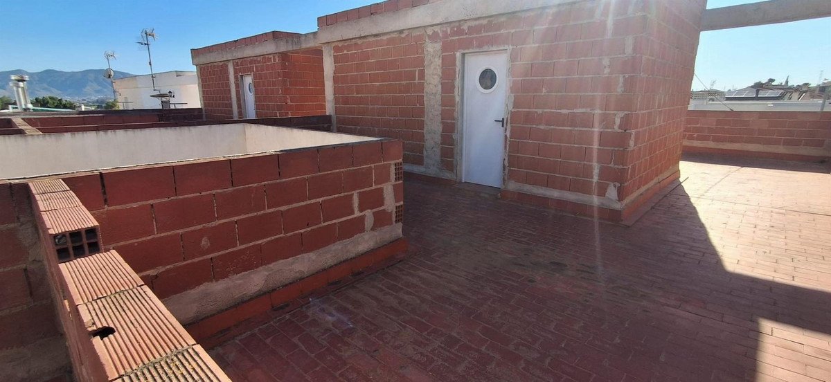 10 Bed Commercial in La Murada