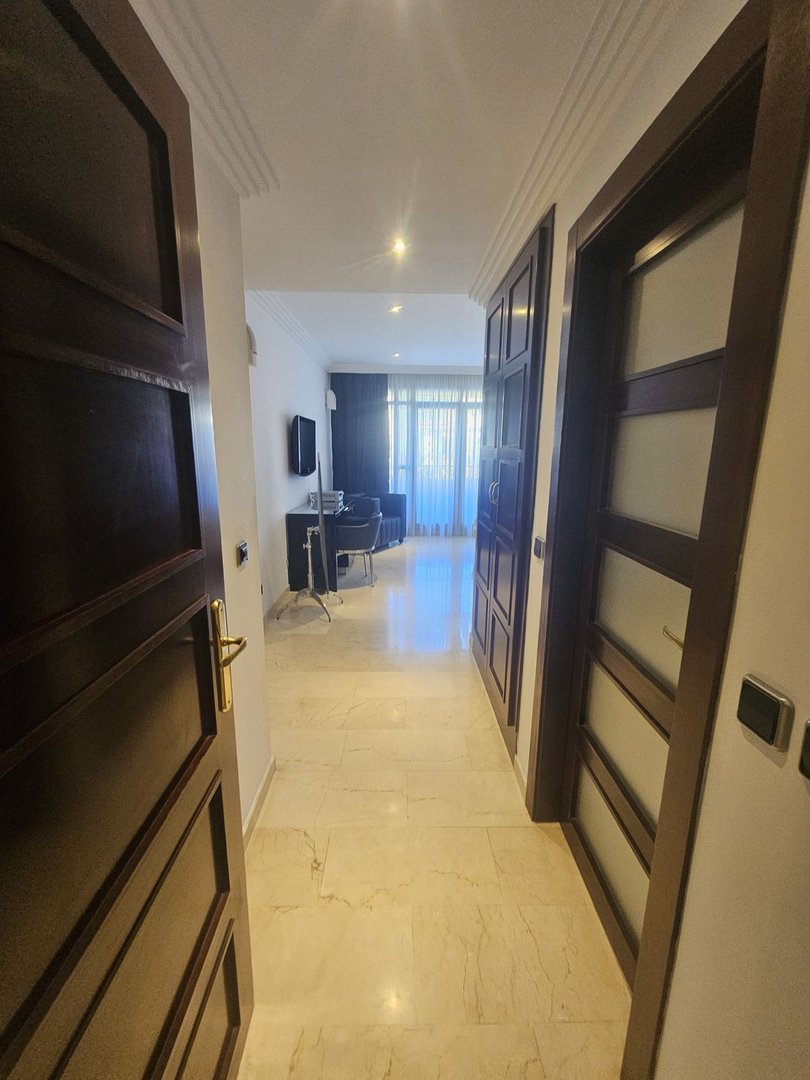 2 Bed Middle Floor Apartment in Puerto Banús