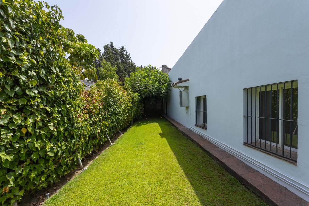 3 Bed Detached Villa in San Pedro de Alcántara