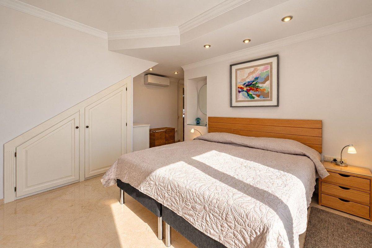 3 Bed Penthouse Duplex in Elviria
