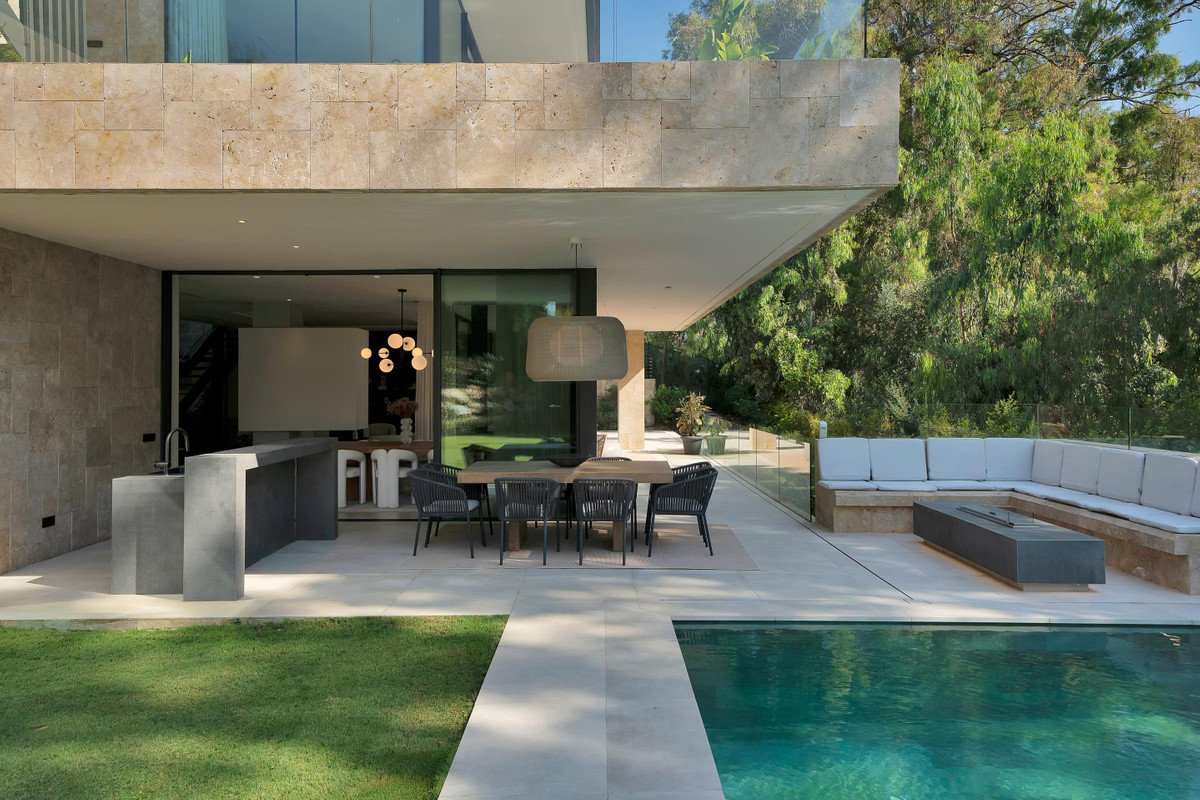6 Bed Detached Villa in Marbella