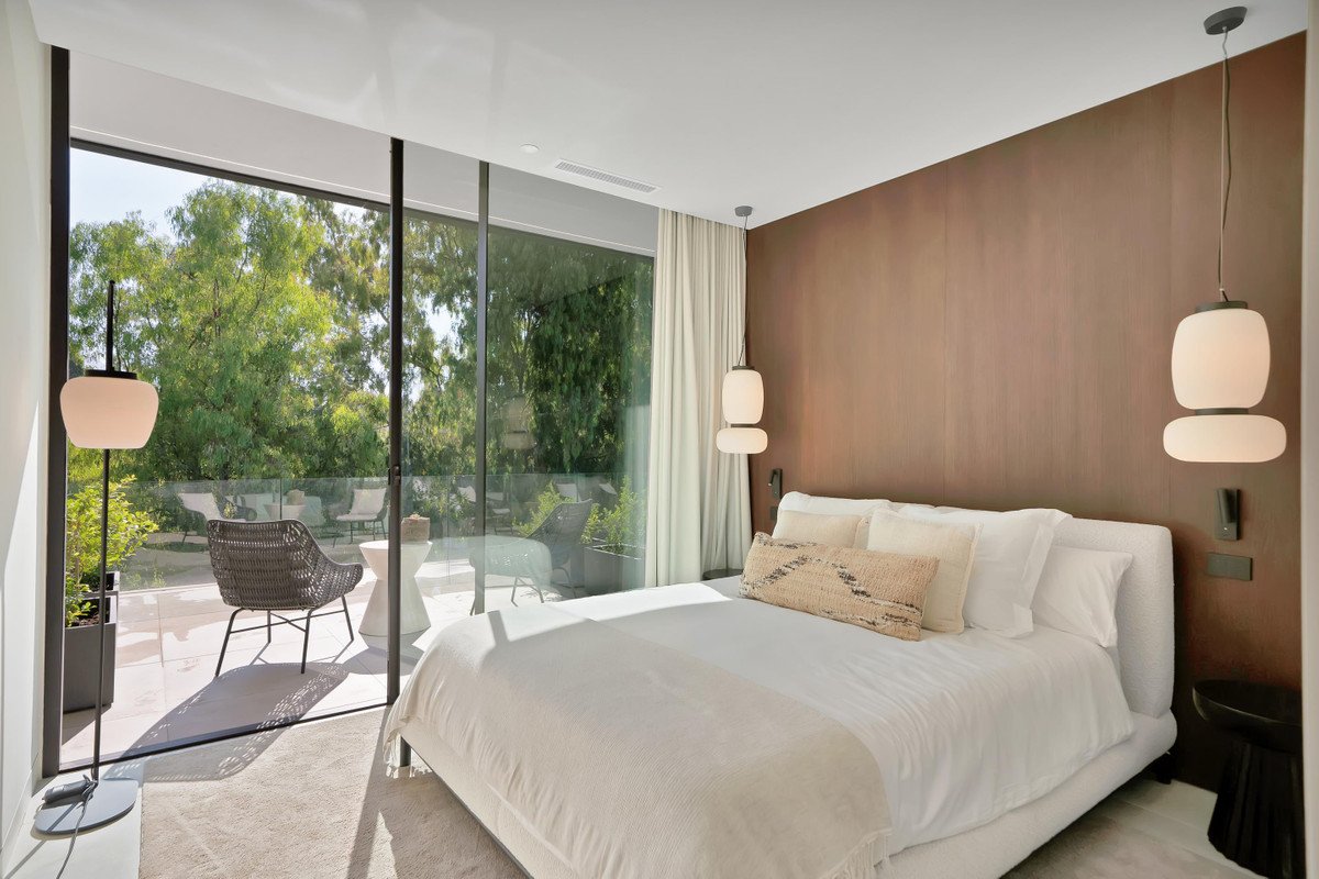6 Bed Detached Villa in Marbella