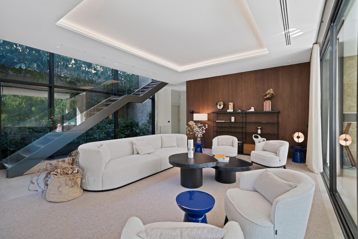 6 Bed Detached Villa in Marbella