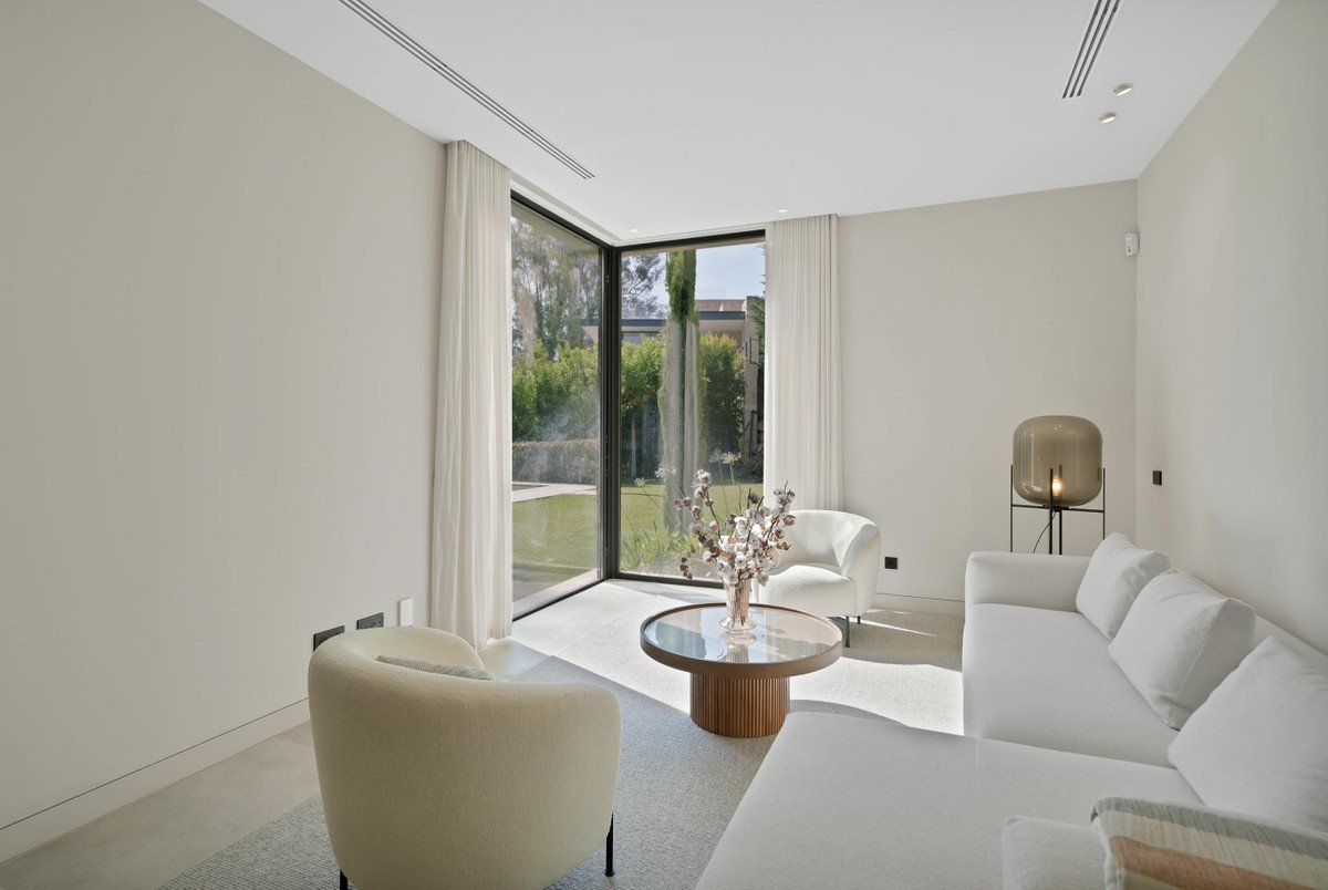6 Bed Detached Villa in Marbella