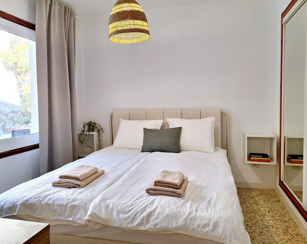 1 Bed Townhouse in Los Pacos