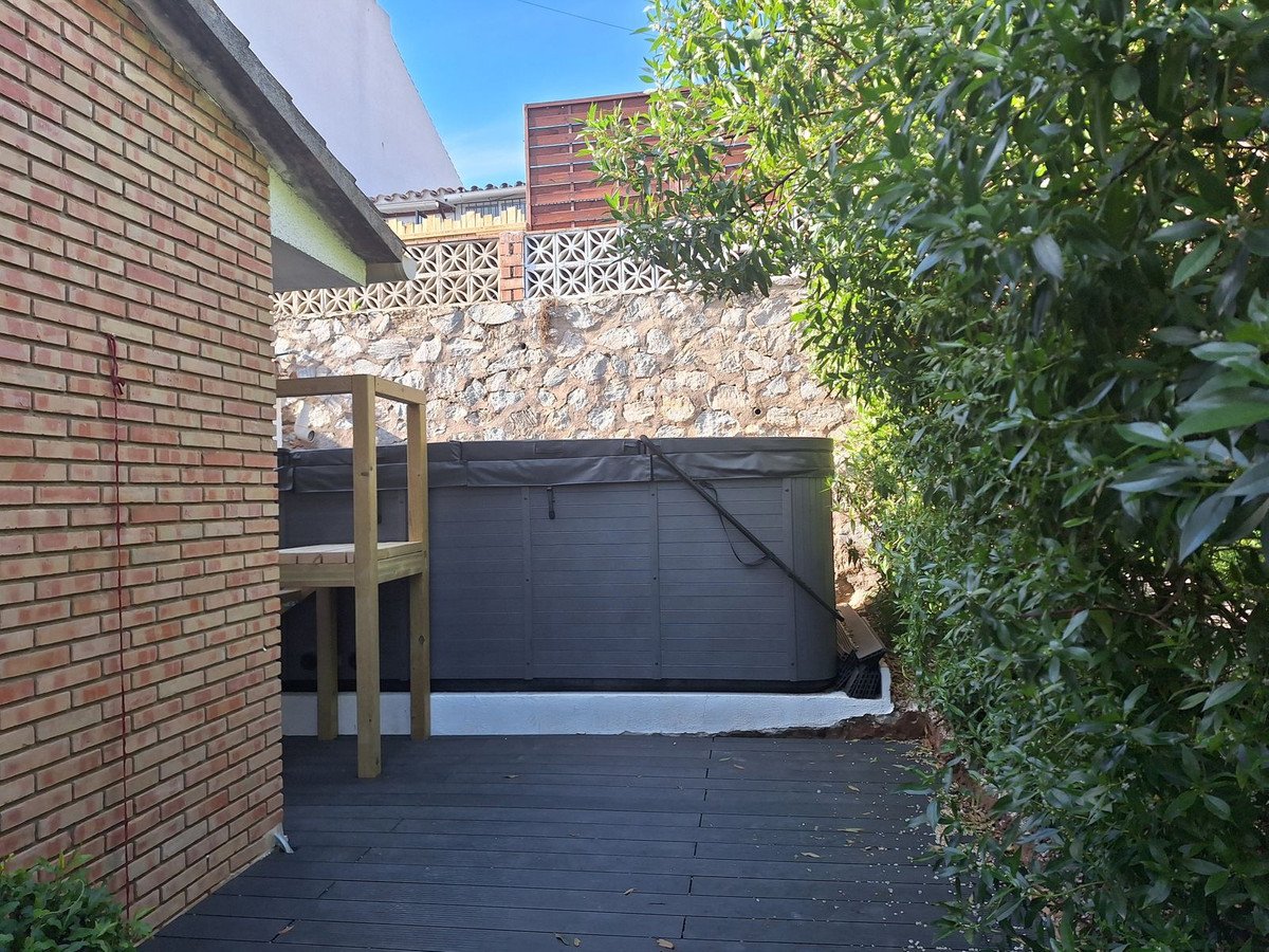 1 Bed Townhouse in Los Pacos