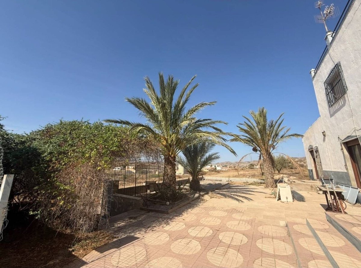 7 Bed Finca - Cortijo in Zurgena