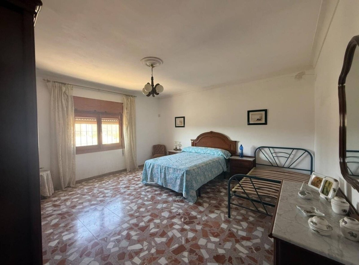 7 Bed Finca - Cortijo in Zurgena