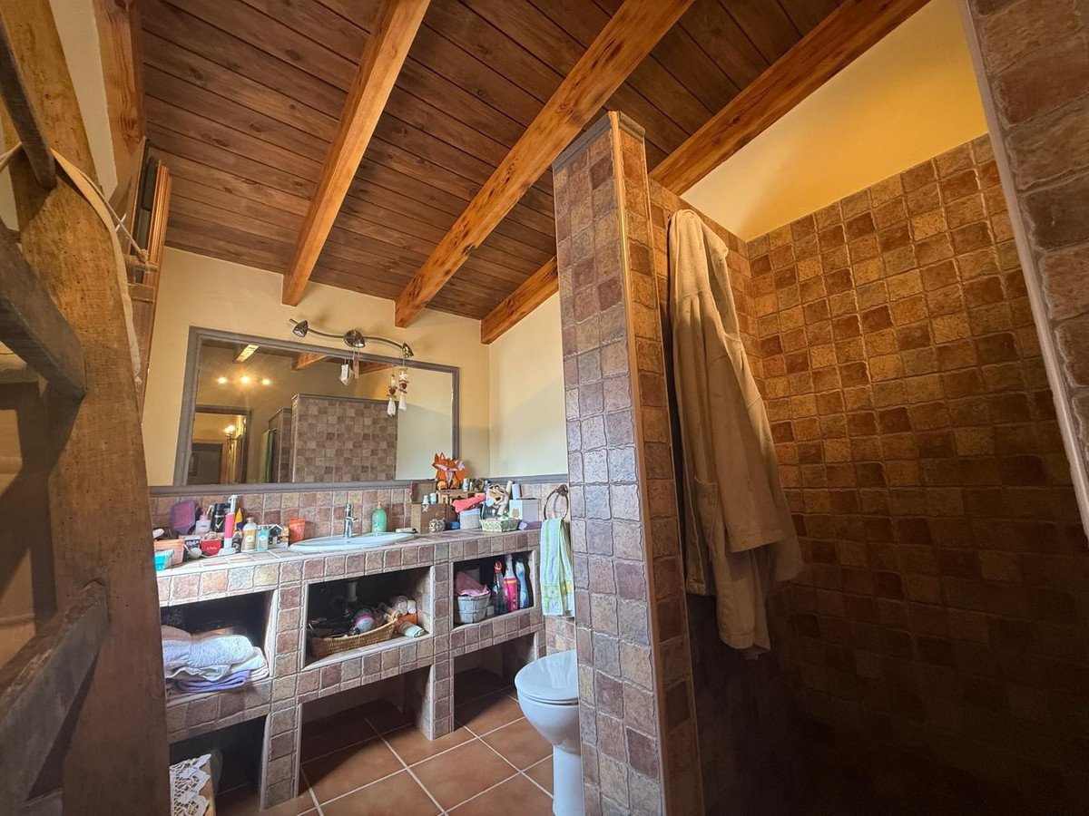 7 Bed Finca - Cortijo in Albox