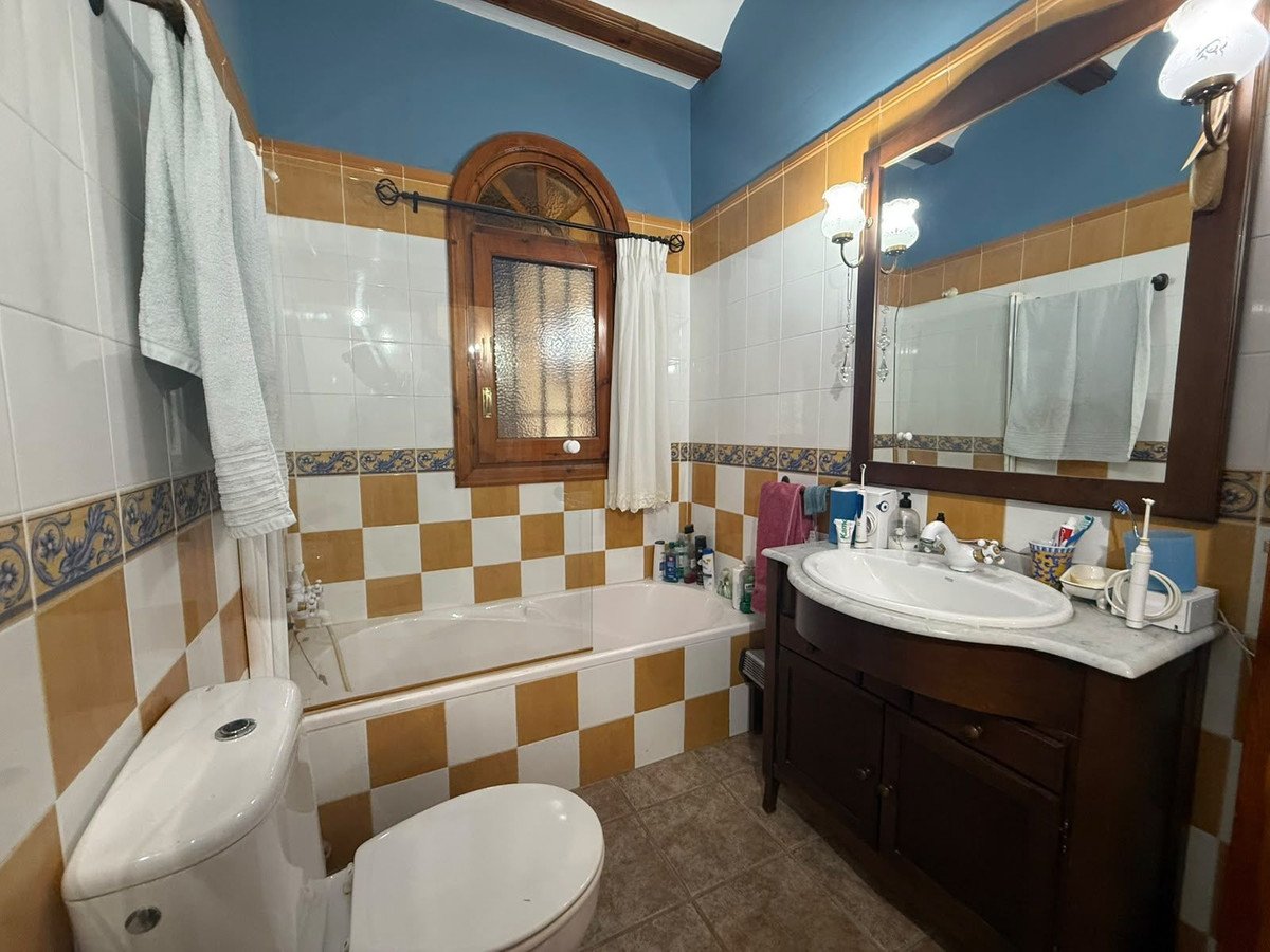 7 Bed Finca - Cortijo in Albox