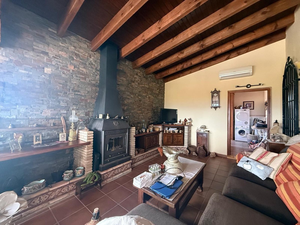 7 Bed Finca - Cortijo in Albox