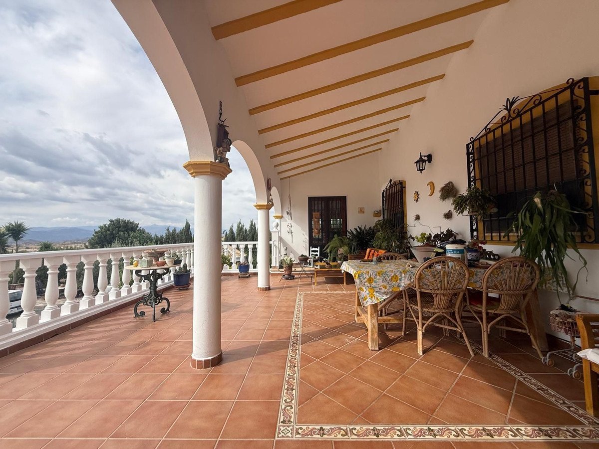 7 Bed Finca - Cortijo in Albox