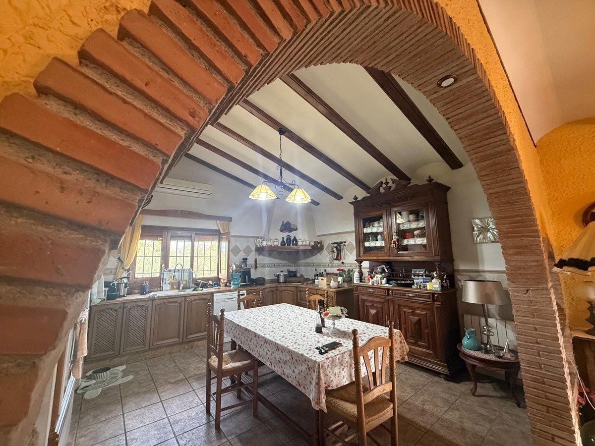 7 Bed Finca - Cortijo in Albox