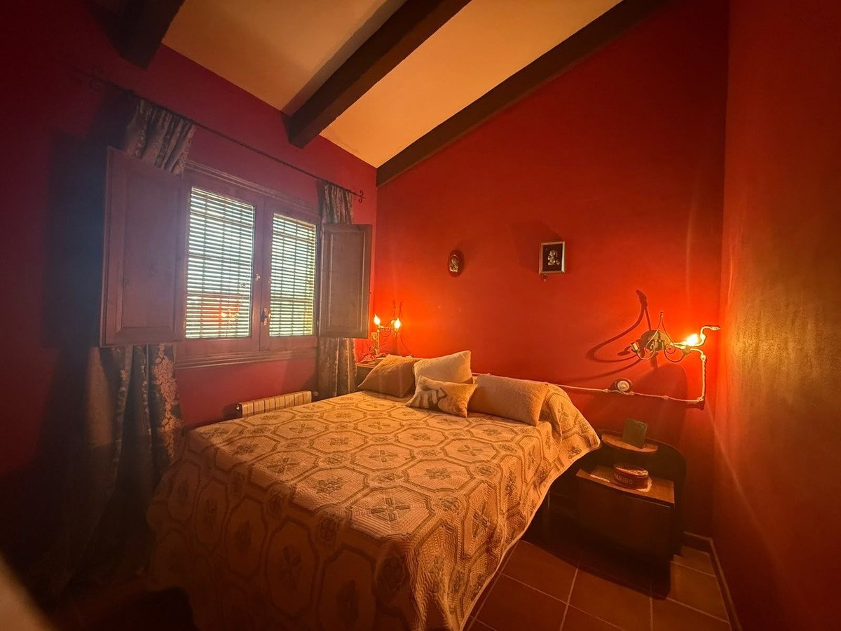 7 Bed Finca - Cortijo in Albox