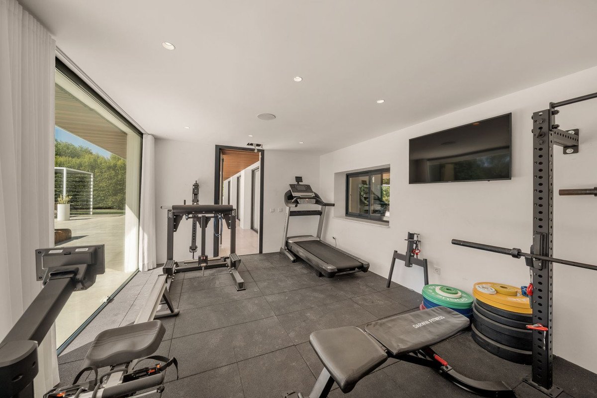 5 Bed Detached Villa in Nueva Andalucía
