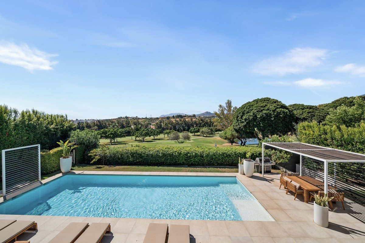 5 Bed Detached Villa in Nueva Andalucía