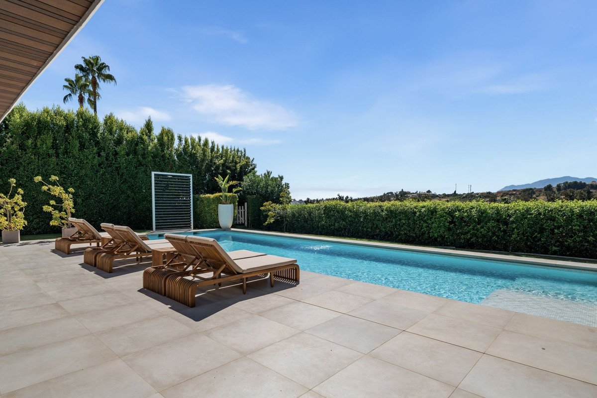 5 Bed Detached Villa in Nueva Andalucía