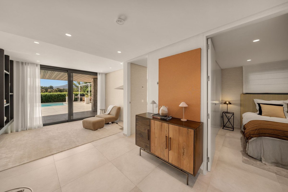 5 Bed Detached Villa in Nueva Andalucía