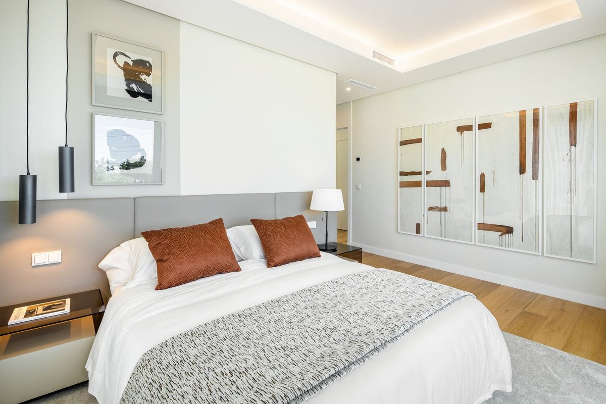 6 Bed Detached Villa in Río Real