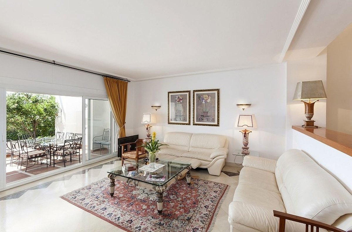 3 Bed Townhouse in Nueva Andalucía