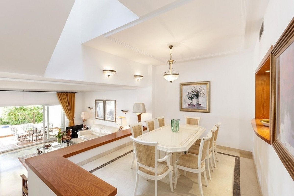 3 Bed Townhouse in Nueva Andalucía