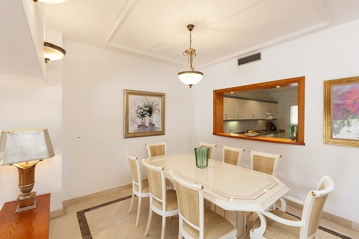 3 Bed Townhouse in Nueva Andalucía