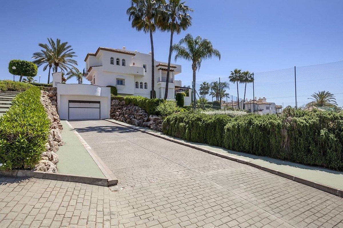 3 Bed Townhouse in Nueva Andalucía