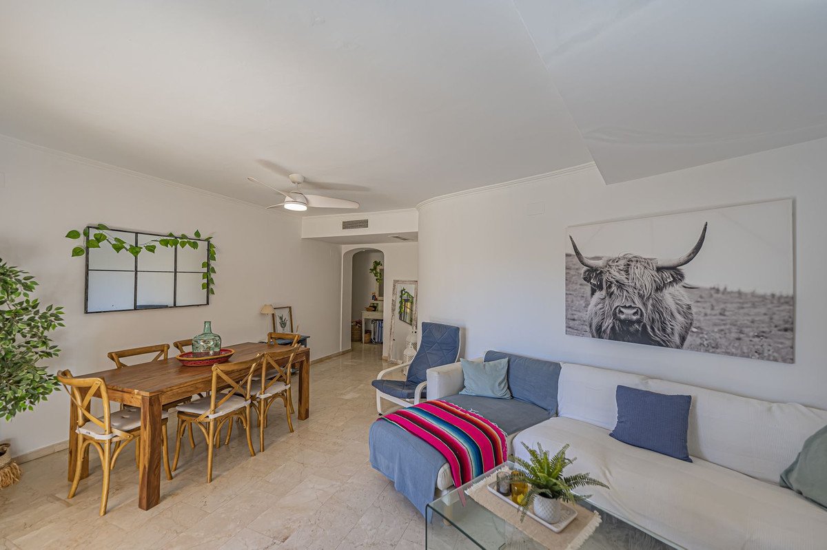 2 Bed Middle Floor Apartment in Costalita