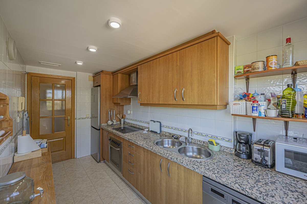 2 Bed Middle Floor Apartment in Costalita