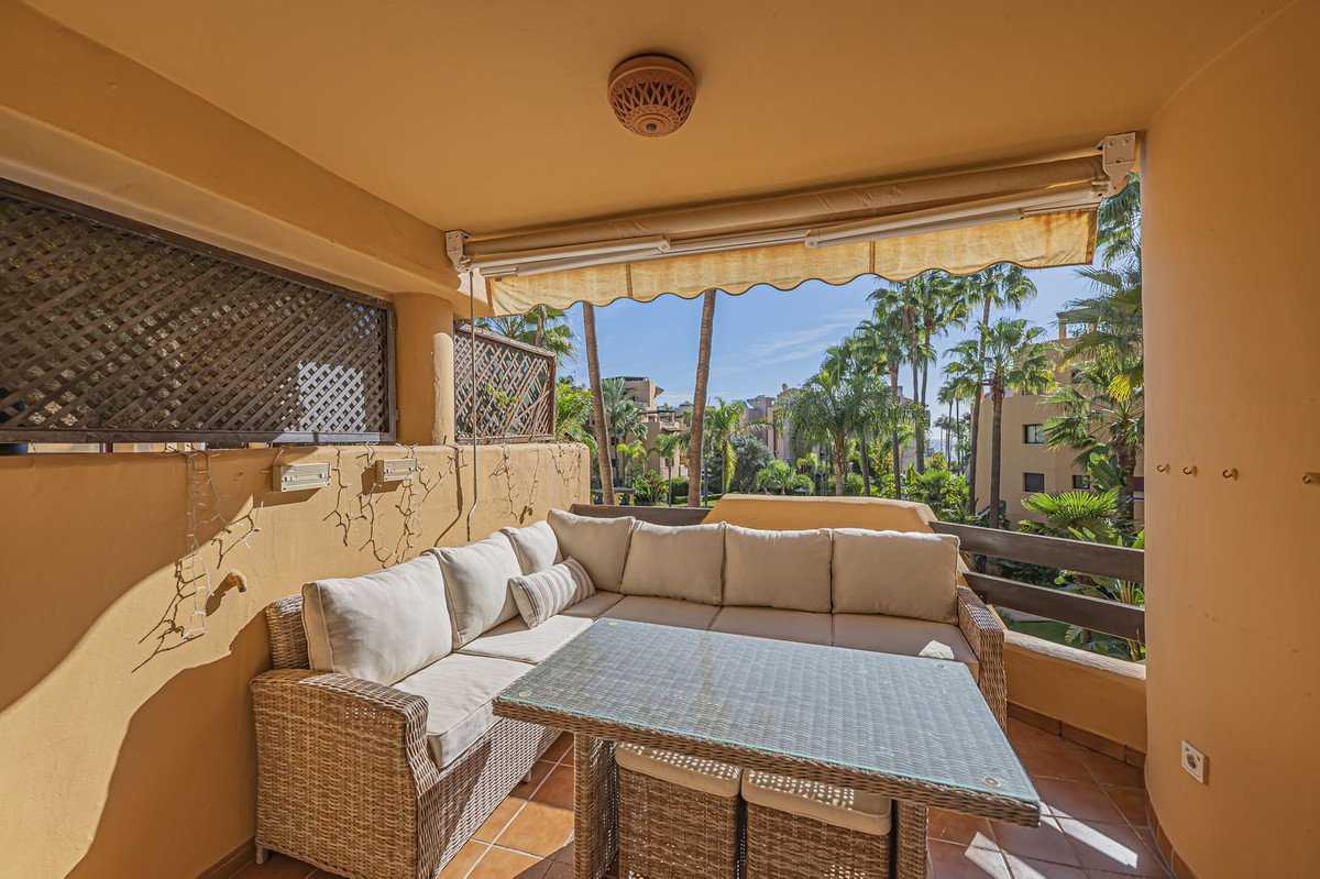 2 Bed Middle Floor Apartment in Costalita