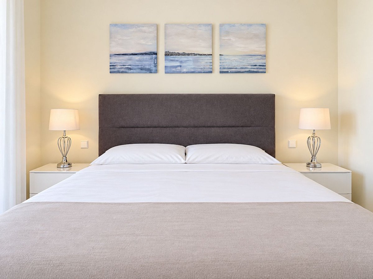 3 Bed Penthouse in New Golden Mile