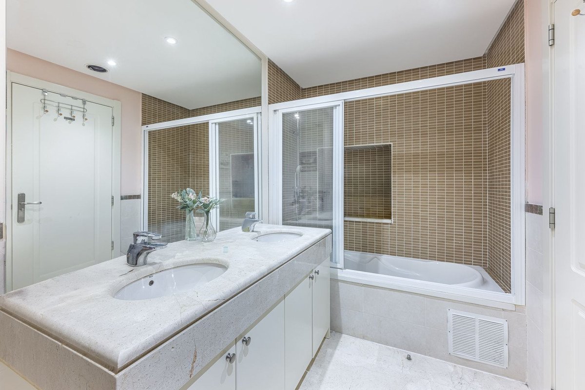 2 Bed Ground Floor Apartment in Cancelada