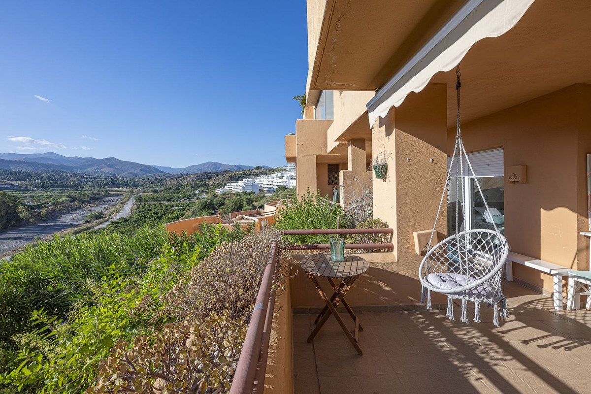 2 Bed Ground Floor Apartment in Cancelada
